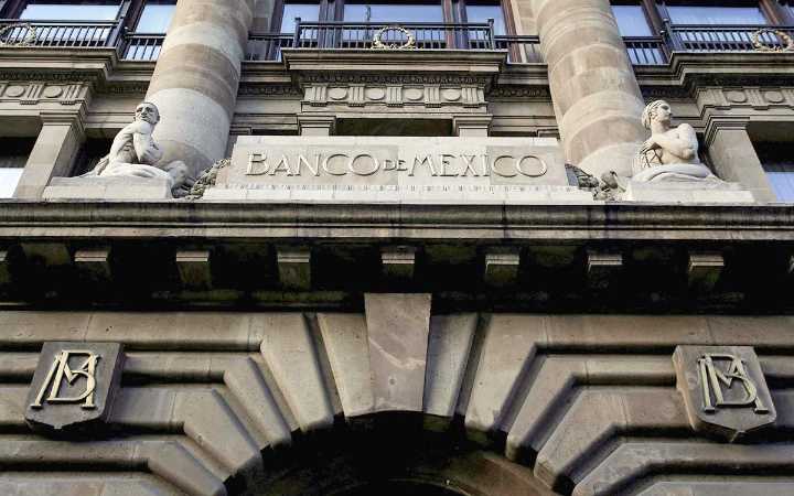 Banxico eleva estimación a 0.6% el crecimiento económico para 2025