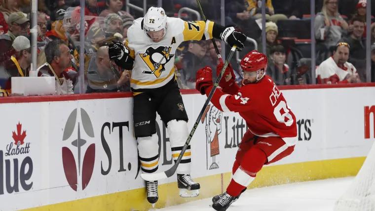 Red Wings' Hall of Famer's son retires from NHL