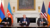 Líderes de Armenia y Azerbaiyán firman acuerdo en cumbre de paz con Trump