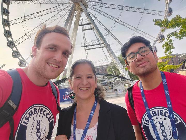 Obtienen egresados de UNAM primeros lugares en concurso internacional de datos
