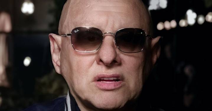 Gogglebox star 'shuts down company after £169,127 debt' in major career blow