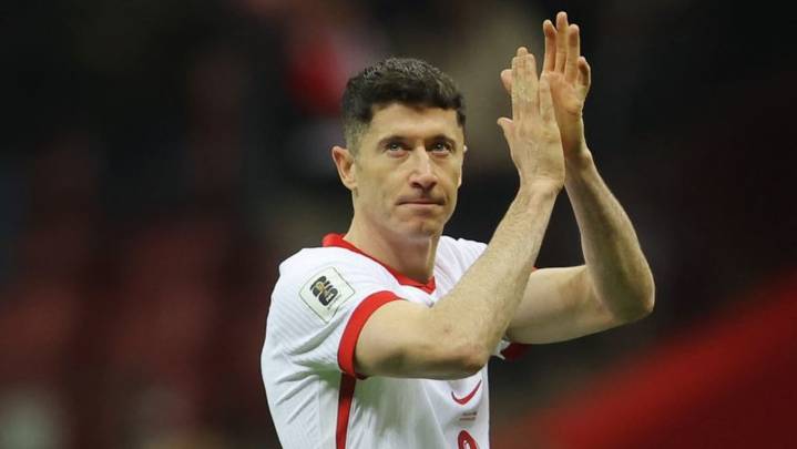 Poland manager says Lewandowski wants to return to national team