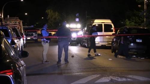 Chicago shooting: 5 shot, 3 fatally, in 2 East Garfield Park shootings on Maplewood, Gladys Avenues, police say