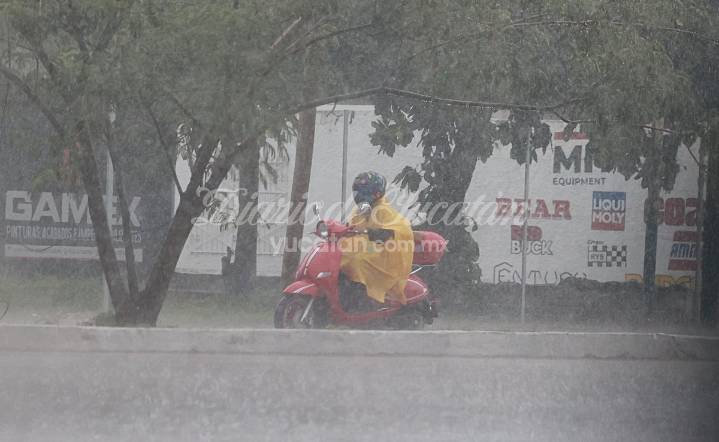 Prevén lluvias intensas en la Península de Yucatán por el paso de la onda tropical número 22