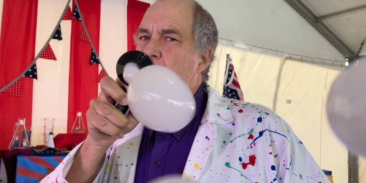 Nebraska fairgoers learn about the science and art of circus at The Circus Science Spectacular