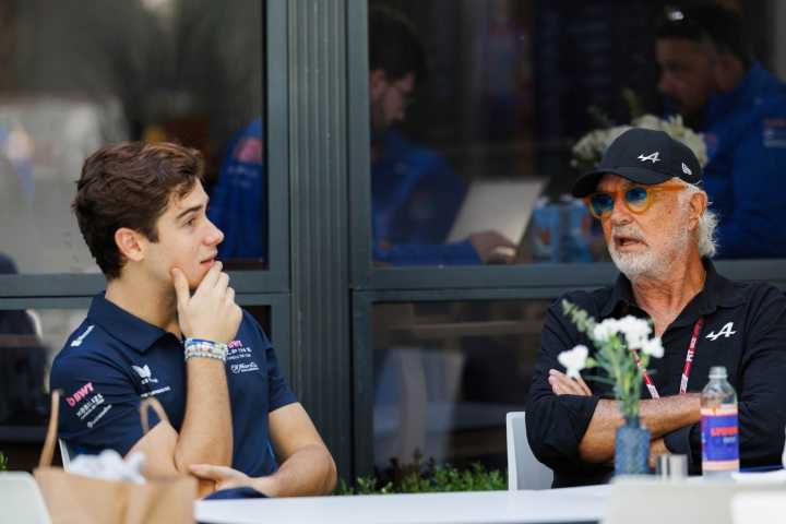 El vertiginoso viernes de Colapinto: de las despiadadas críticas de Briatore a una práctica libre que ilusiona