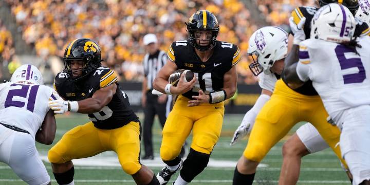 Iowa overcomes slow start, hammers Albany in season opener 34