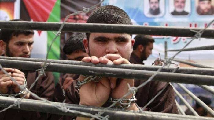 Israel mantiene en prisión a unos 10 mil 800 palestinos