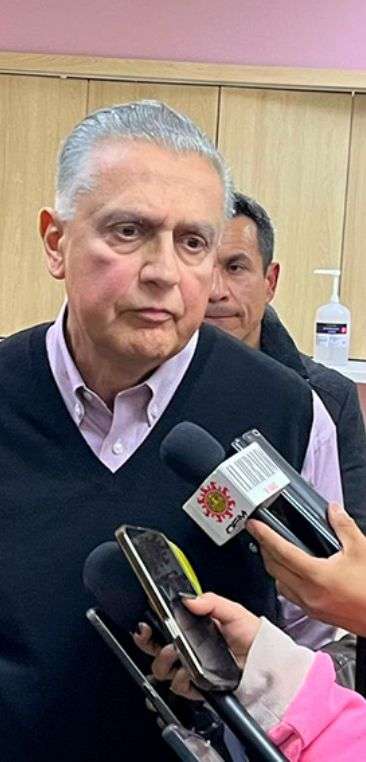 Refuta Enrique Serrano acusaciones de adeudos en su gestión municipal