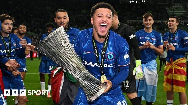 Roma make bid to sign Man Utd outcast Sancho
