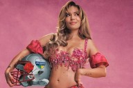 Karol G encabezará el primer halftime show de la NFL transmitido por YouTube