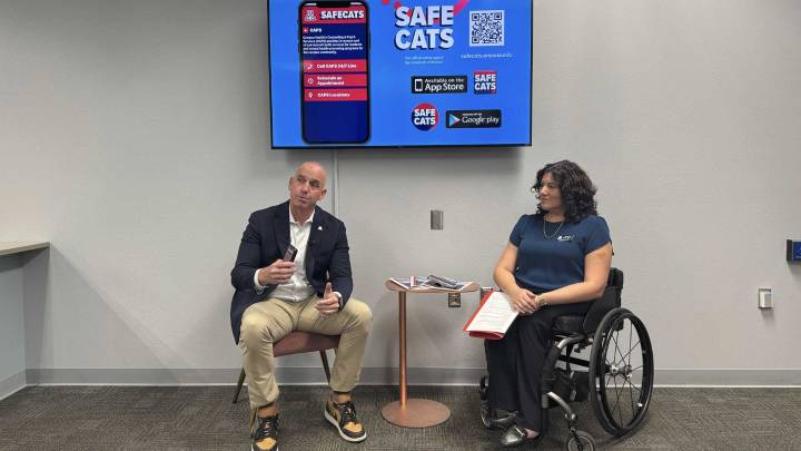 New safety app gives UA students “social escape” option