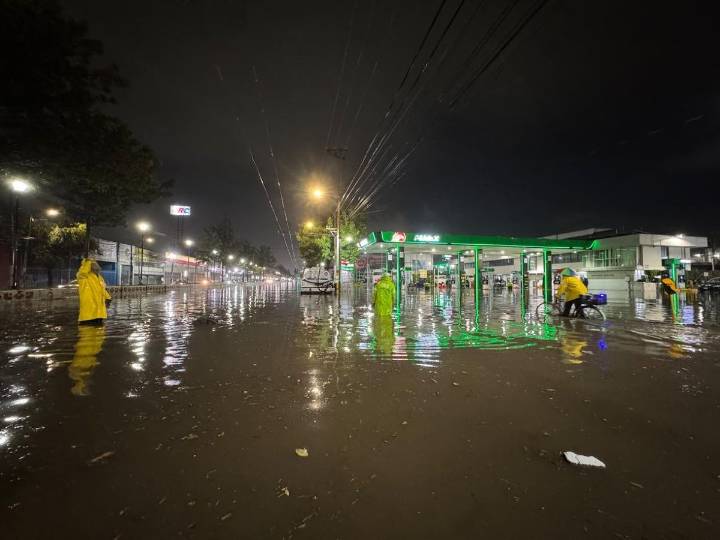 Suman 104 operaciones aéreas y 14 mil 892 pasajeros afectados en AICM por tormenta