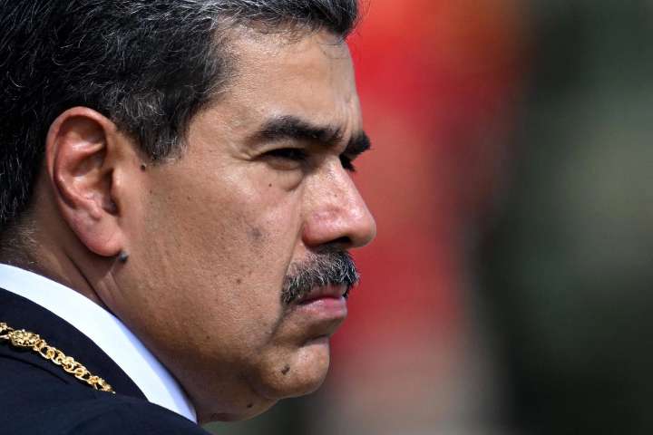 Denuncia Maduro “plan de agresión” de EU tras nueva recompensa por su captura