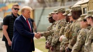 Trump dice que saldrá este jueves a patrullar las calles de Washington con policía y ejército
