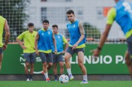 El Racing sigue arrancando: dos atacantes, un mediocentro y algo más
