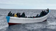 Mauritania rescata a 17 supervivientes y recupera unos 20 cadáveres tras naufragio rumbo a Canarias