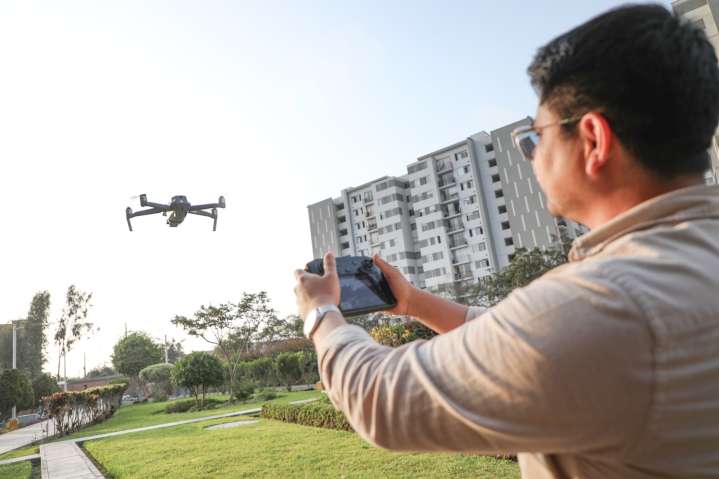 MTC impulsa acreditación de pilotos de drones en Perú