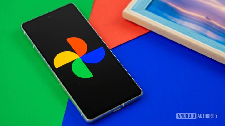 Google Photos gets a (mostly) upgraded image viewer UI