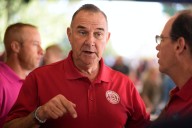 Gobernador de Missouri ordena rediseñar mapas electorales para favorecer a republicanos