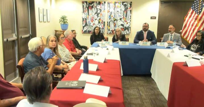 Gov. Hobbs honors local veterans during her visit to Tucson