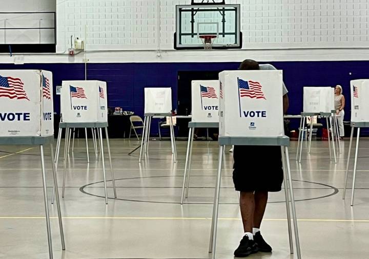 Oakland Township voters support Rochester Hills Library millage requests