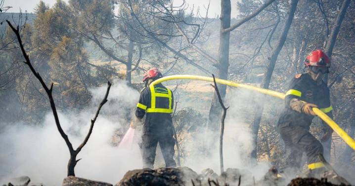 France wildfire: High temperatures threaten reignition