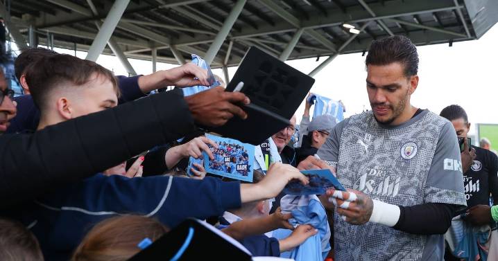 'Right now' - Pep Guardiola confirms Man City starter at Wolves
