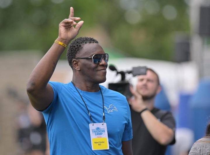Lions to induct all-time sack leader Robert Porcher into Pride of the Lions