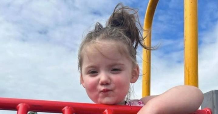 'Our little girl broke her leg - now she's fighting for her life'