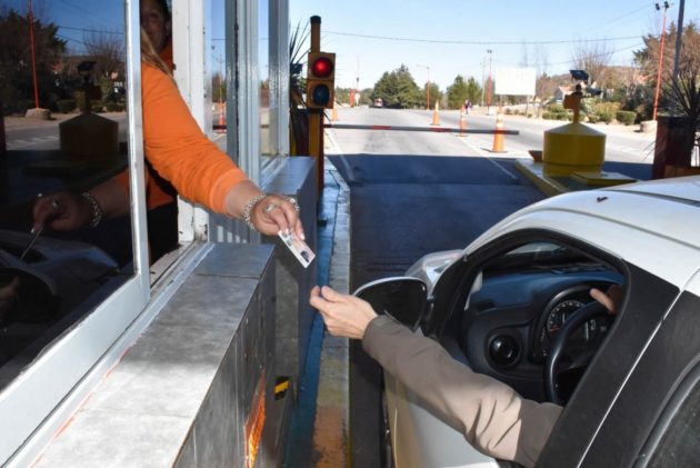 Aumento de tarifas en peajes crea inconformidad en conductores