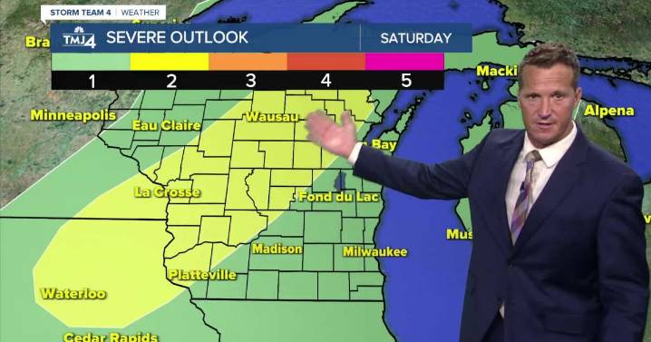 Southeast Wisconsin weather: Humid with pop