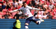 Leeds United old boy makes big pledge after sealing Elland Road transfer exit
