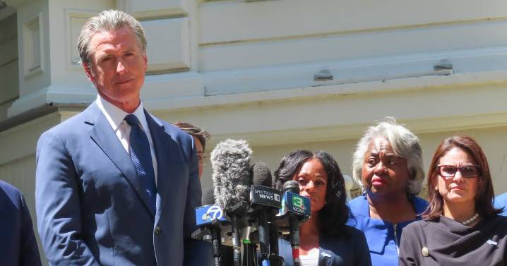 CA Democrats meet to negotiate new congressional maps