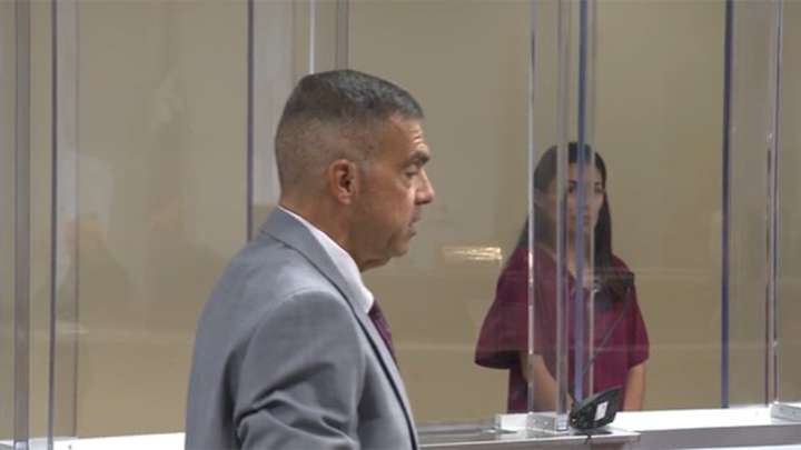 ICE tiene 48 horas para buscar a detenida tras muerte de niño olvidado en camioneta