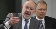 Quebec wants to cut by 10% premature deaths linked to social, economic status