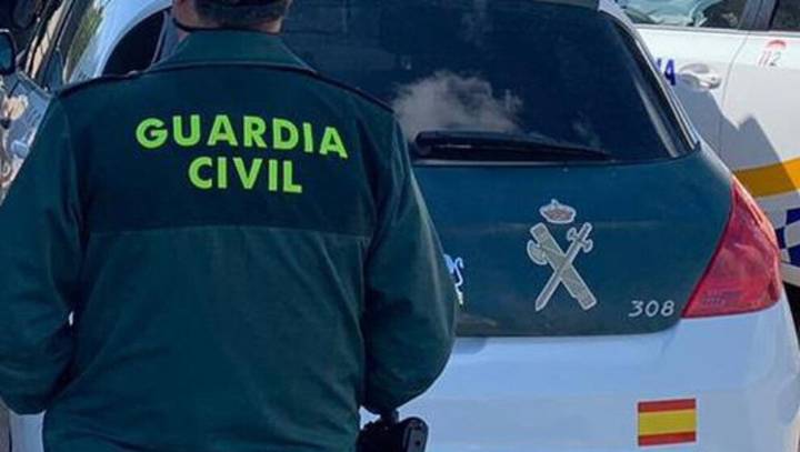 A prisión por empujar y amenazar a un joven para robarle un patinete eléctrico en Santoña