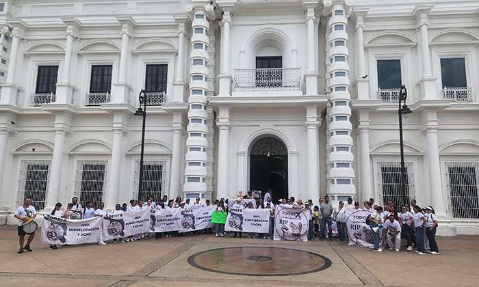 Exigen regresar a anterior régimen de jubilaciones y pensiones; Trabajadores del IMSS