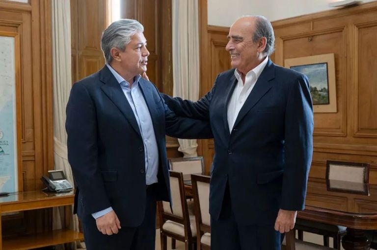 Figueroa busca que Nación compense con bienes la deuda que tiene con Neuquén