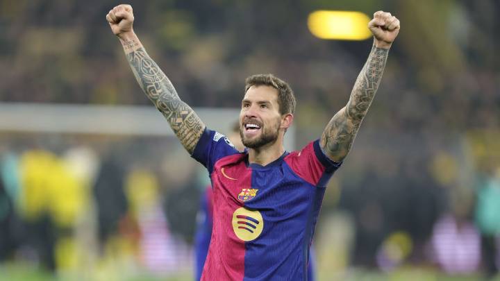 Barcelona's Iñigo Martínez to join Ronaldo at Al Nassr