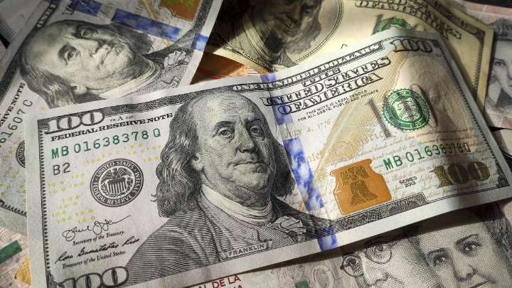 El Banco Central impone nuevas restricciones a la compra de dólares