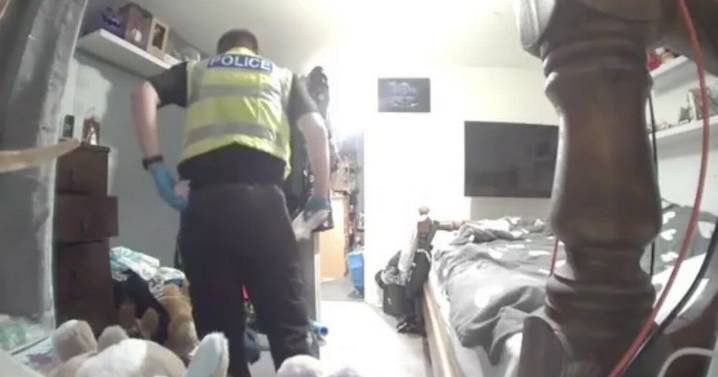 Cop caught on camera stealing woman's underwear while searching her home