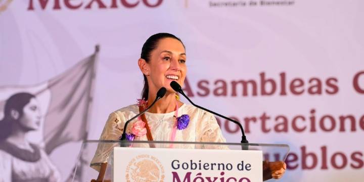 Sheinbaum presume apoyo para artesanas en Guerrero y lanza crédito “Apoyarte” en marco del año de la mujer indígena