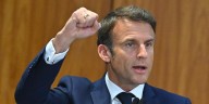 Macron convoca sesión crucial para definir el futuro de su gobierno