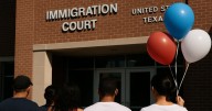 Cubana con I-220A recibe asilo después de meses detenida por ICE