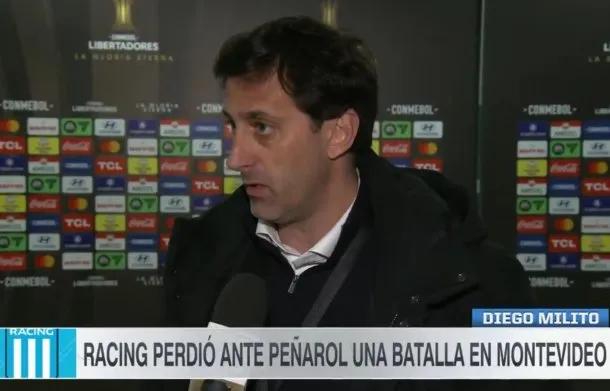 Hinchas de Racing sufrieron diez horas en el estadio de Peñarol y le gritaron a Diego Milito al salir