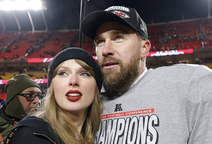 Taylor Swift and Travis Kelce announce engagement