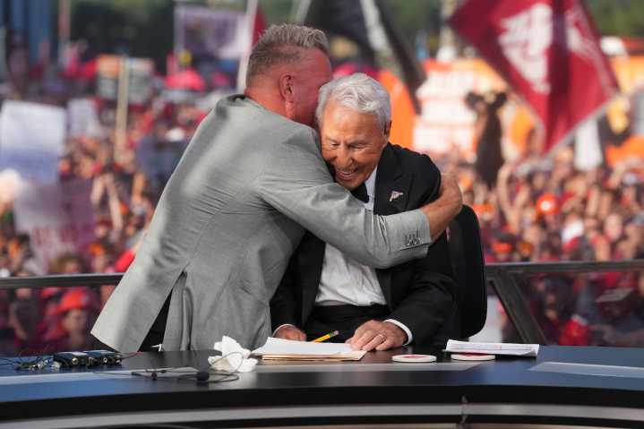 Sportscaster Lee Corso Signs Off From 'College GameDay' After 38 Years