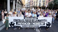 Cientos de personas exigen en Valladolid "cambios urgentes" en las políticas forestales tras la ola de incendios