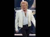 Her Rod Stewart concert video went viral